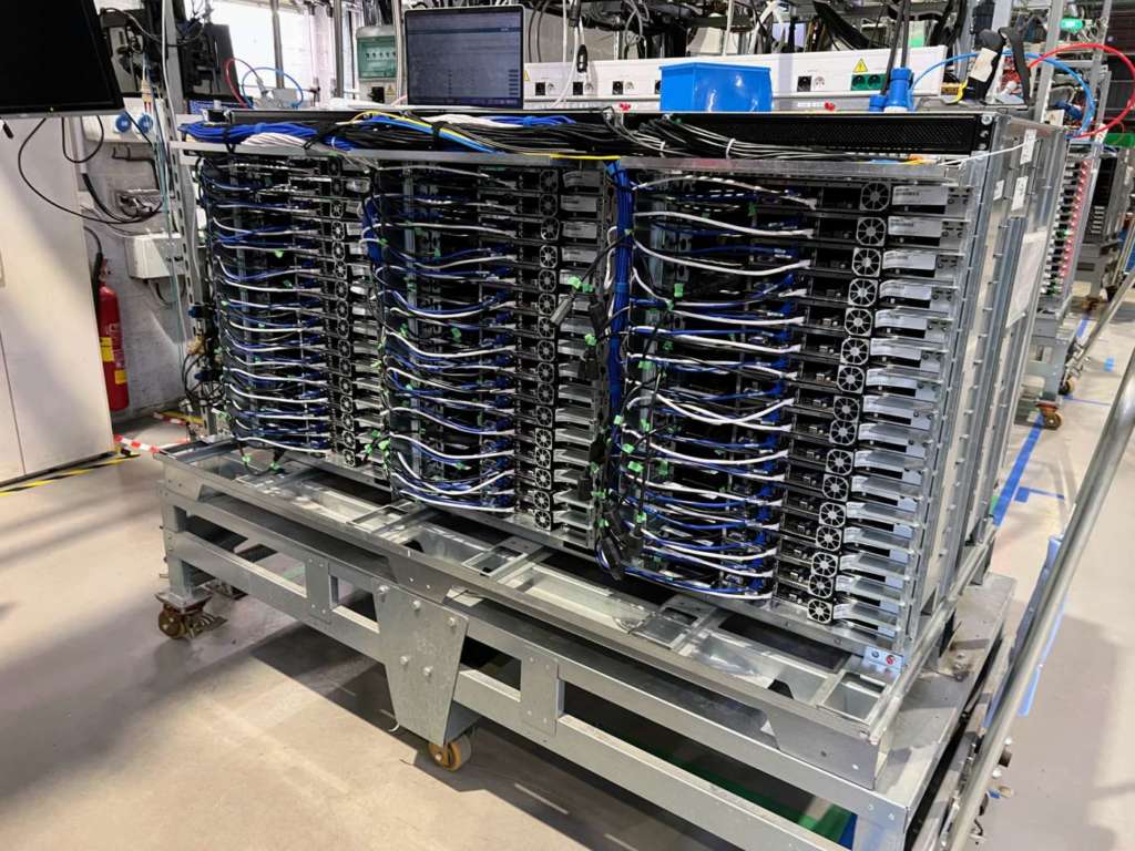 Un esempio di server pronti per il trasferimento nei data center OVHcloud